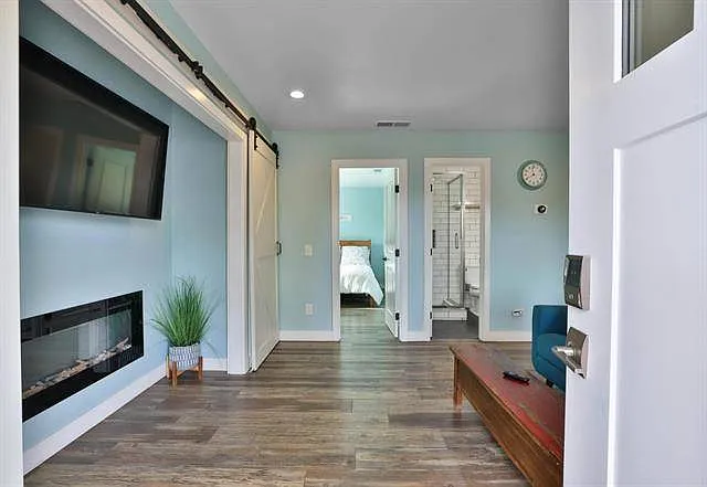 109 S 20th St — Photo 20