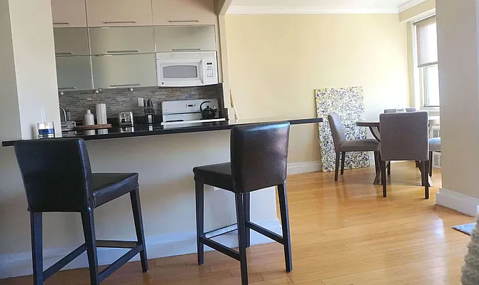 Rented by AYD Realty Inc | media 7