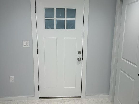 2nd image of 1935 S Railroad Ave Floor 1