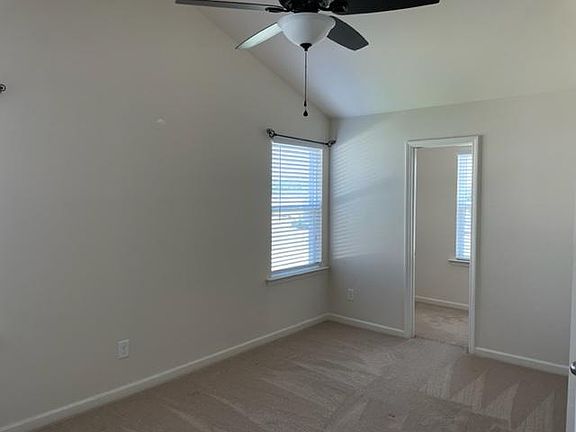 4th image of 973 Ellery Dr
