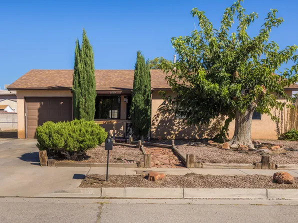 8709 Rhonda Ave SW, Albuquerque, NM 87121