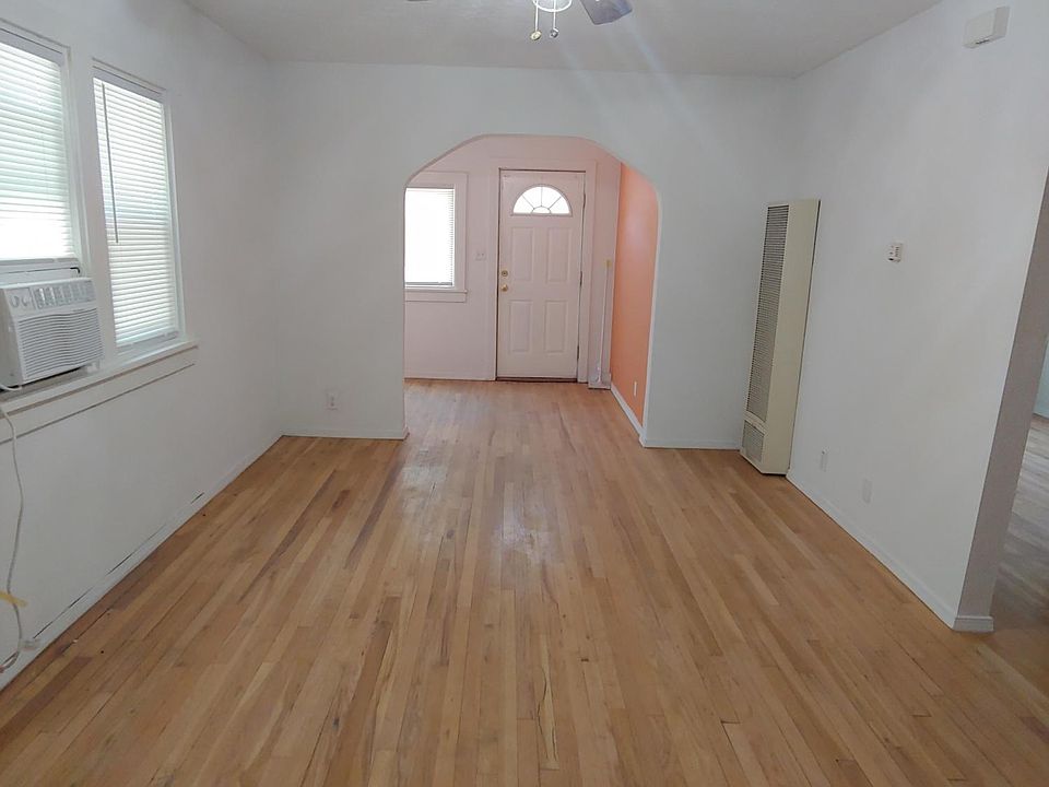 1st image of 1521 Gold Ave SE #A