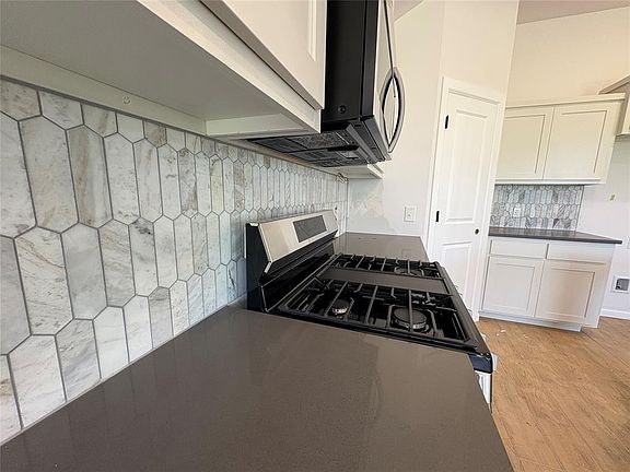 4th image of 8509 NW 76th St