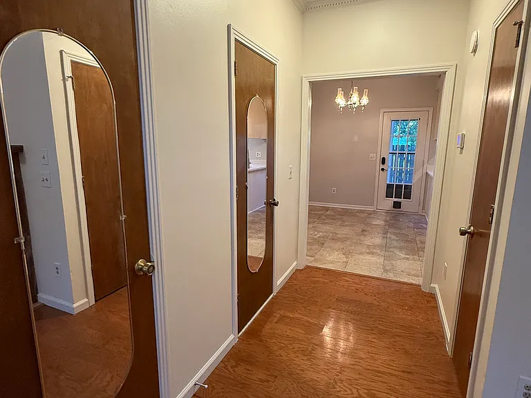 119 Lakebrink Dr — Photo 7