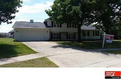1st image of 526 Willsher Dr