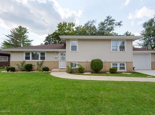 905 Junie Ct, Joliet, IL 60435