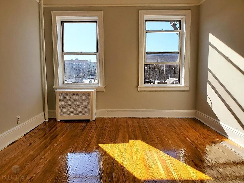 1st image of 4535 46th St APT 3B