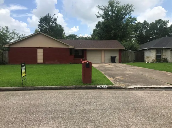 12618 Barbizon Dr, Houston, TX 77089