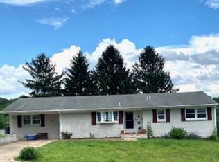 1419 Aintree Pl, Staunton, VA 24401