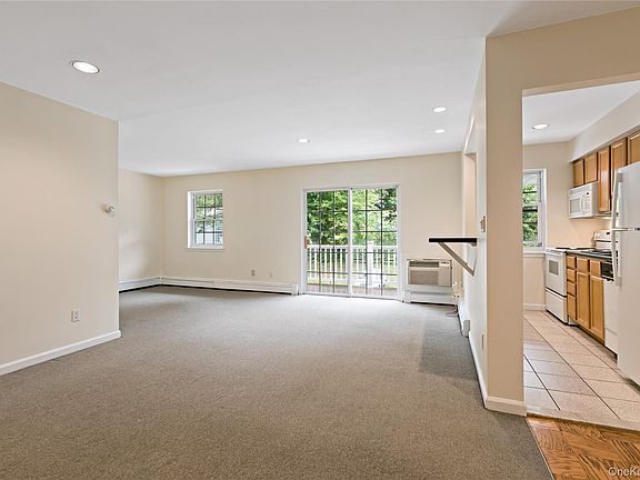 4th image of 101 Nottingham Road #E