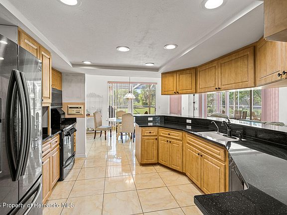 5th image of 4071 Black Oak Trl