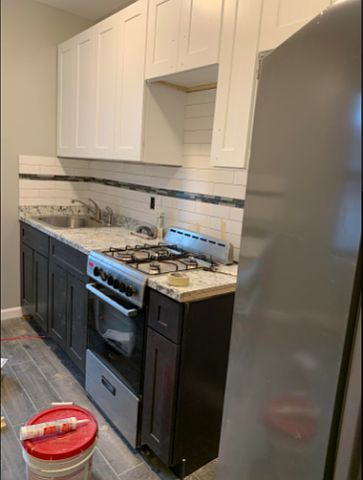 2nd image of 182 Clymer St #10