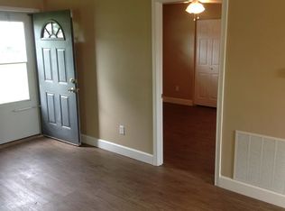 104 Buena Vista Dr, Champaign, IL 61820