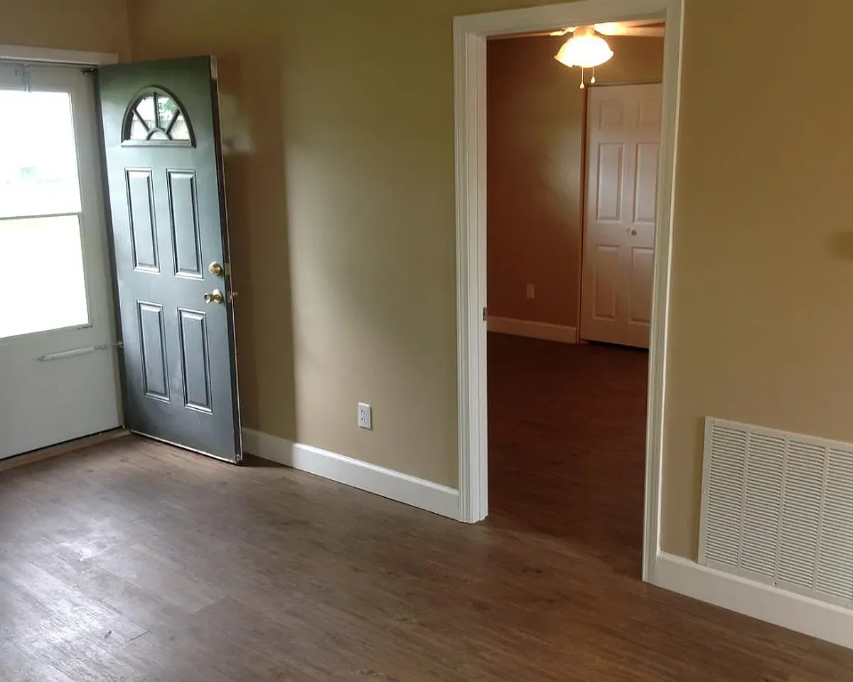 Building Photo - 104 Buena Vista Dr