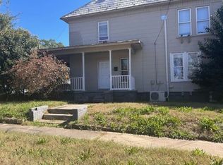201 E 3rd Ave #3, Gastonia, NC 28052