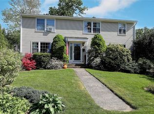 3 Lincoln Ave, Lincoln, RI 02865