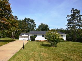 24486 Nobottom Rd, Olmsted Township, OH 44138