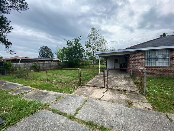 5th image of 1700 Pace Blvd