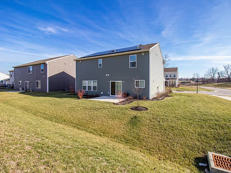 5817 Montrose Ct — Photo 41