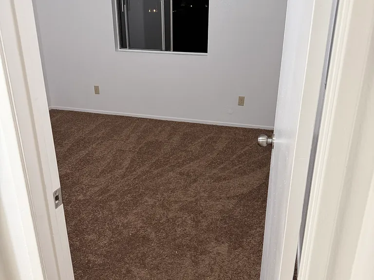 9044 Chantry Ave — Photo 5