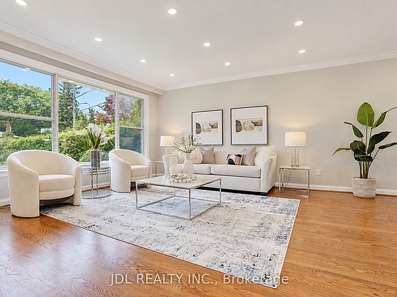 4th image of 19 Sweeney Dr