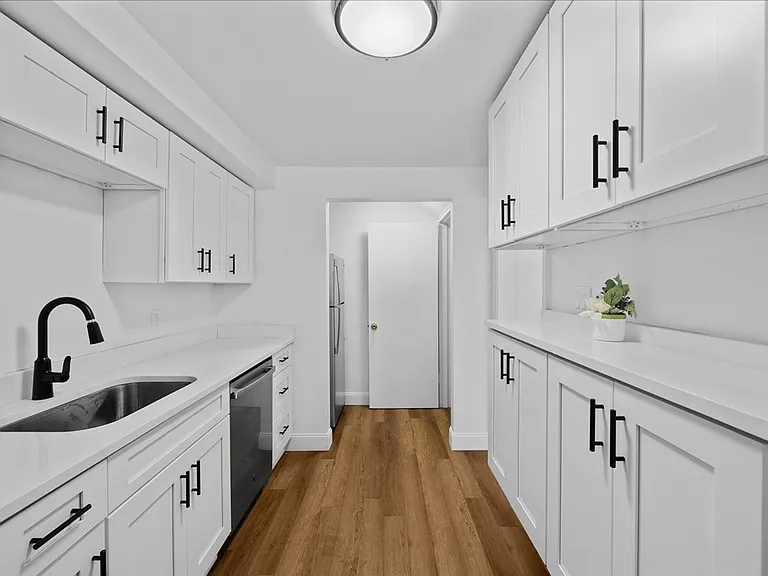 2182 Pauline Ave — Photo 16