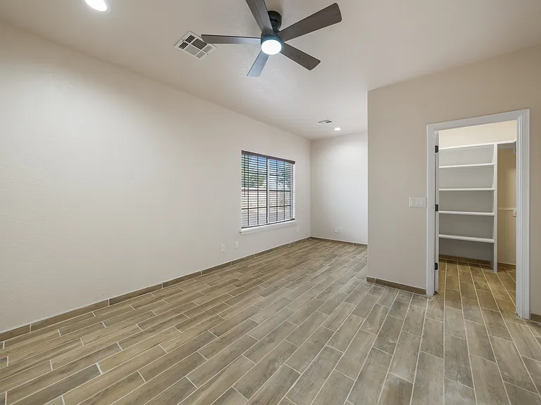 2641 Bearcat Dr — Photo 31