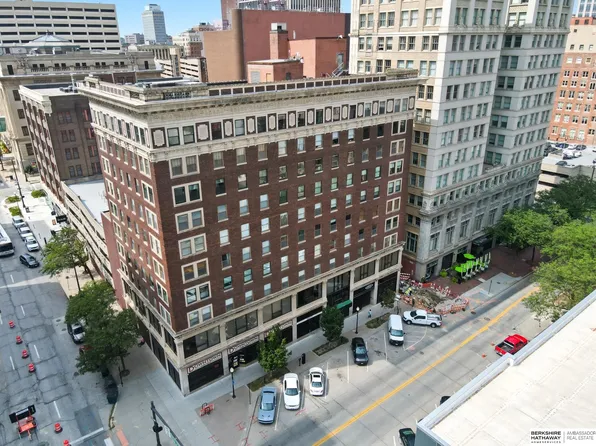 312 S 16th St #302, Omaha, NE 68102