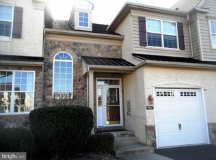 3260 Waterstone Ct #189, Furlong, PA 18925