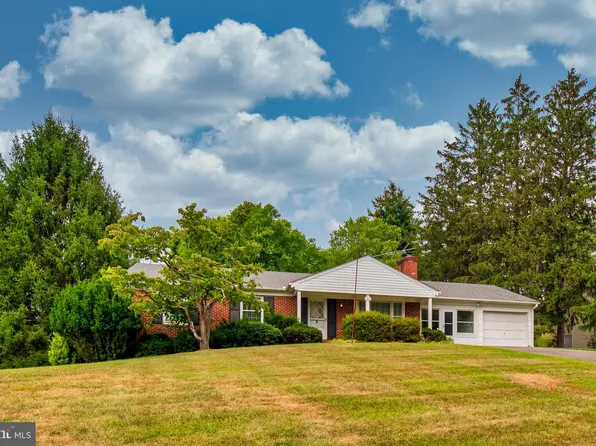 9410 Joey Dr, Ellicott City, MD 21042