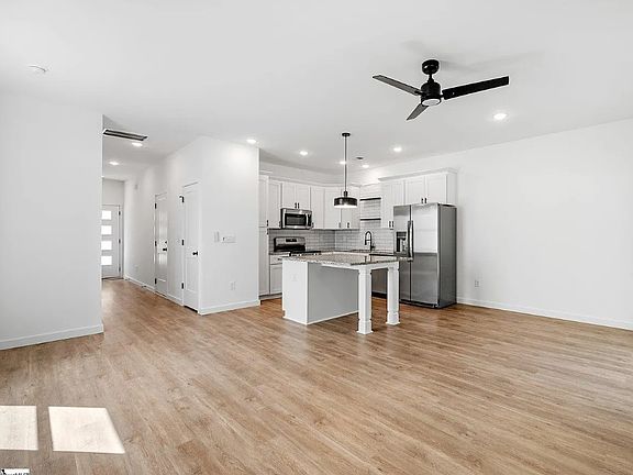 5th image of 305 Donaldson Rd #B