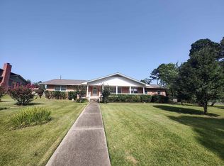933 Ridgeview Rd, Camden, AR 71701