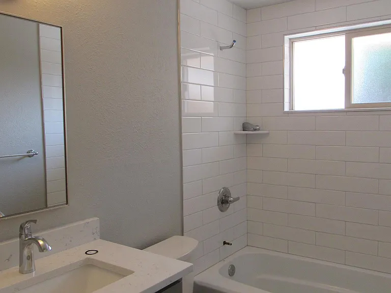 1111 Judson St — Photo 9