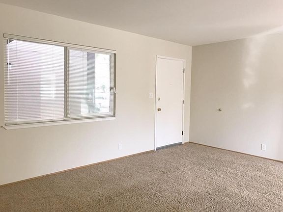 2nd image of 240 Di Salvo Ave APT 5