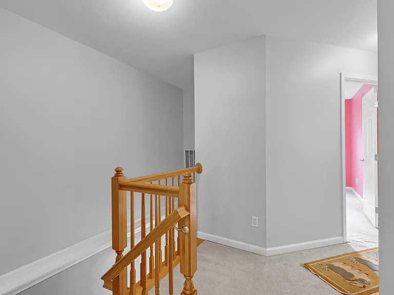 6880 Ridge Water Ct — Photo 9