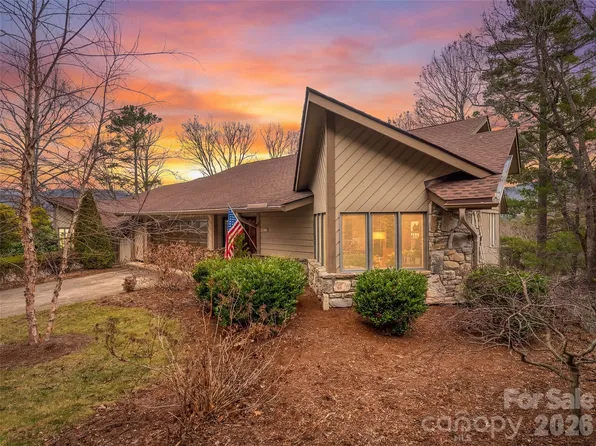 3802 Timber Trl, Asheville, NC 28804