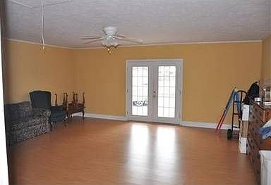 5th image of 1313 N Grace St