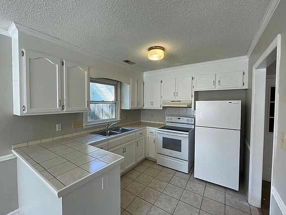3rd image of 7638 Campbell Creek Ln