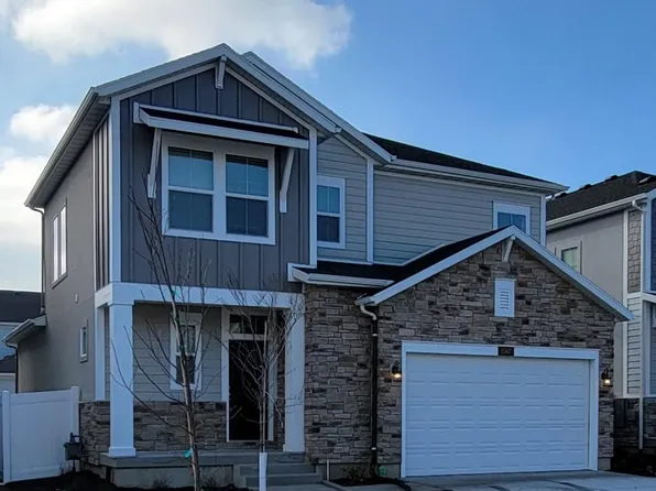 1567 W Oakbrook Dr, South Jordan, UT 84095