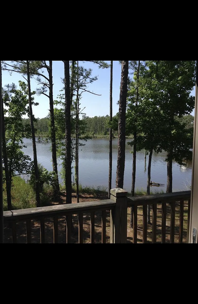 Creek Dr, Aurora — Photo 2