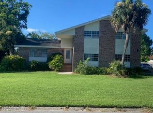 632 Oak St, Neptune Beach, FL 32266