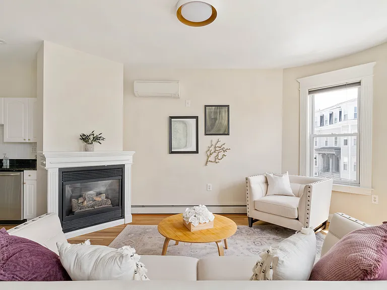 137 P St #2 — Photo 2