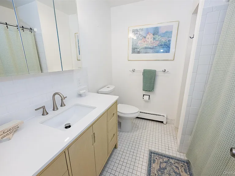 46 Robinson Ave #2 — Photo 13