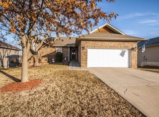 987 W Bates Dr, Nixa, MO 65714