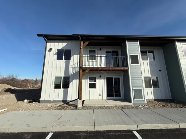 Elevated Montana Living: Where the Peaks Meet Your Front Door
