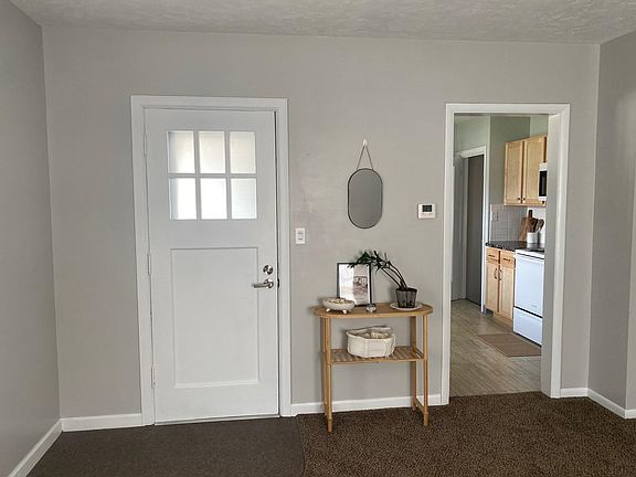 3rd image of 2124 Pawnee Rd