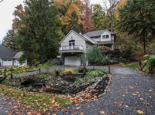 508 Thomas Cove Rd, Rochester, NY 14625