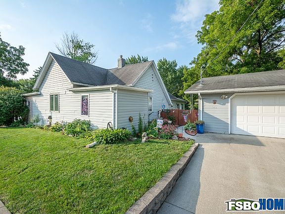 5th image of 502 W Van Dorn St