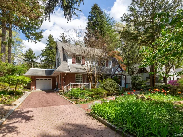 200 Myrtle Drive, Great Neck, NY 11021