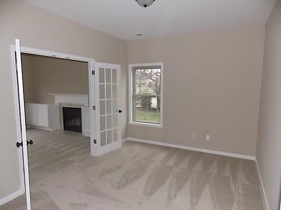 3rd image of 7561 Shasta Dr
